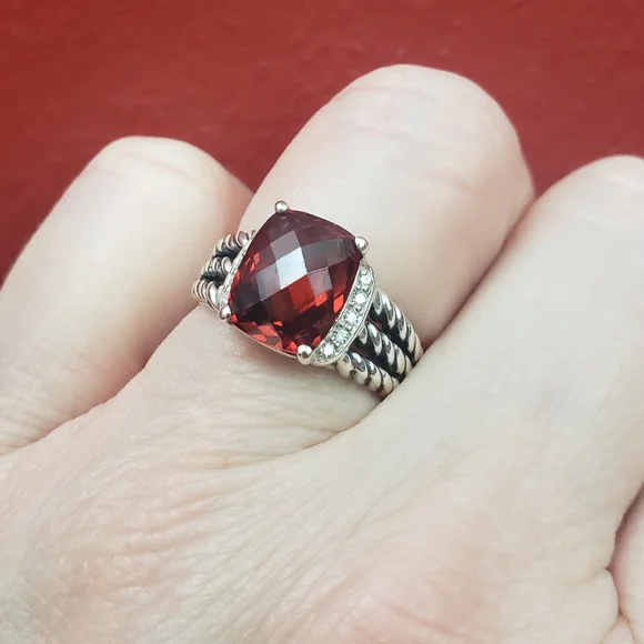 DAVID YURMAN Garnet Petite Wheaton Ring - Picture 4 of 12